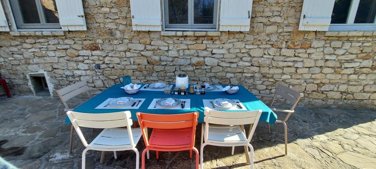 Les Pierres De Cezaire Hotel Saint-Cézaire-sur-Siagne Exterior foto